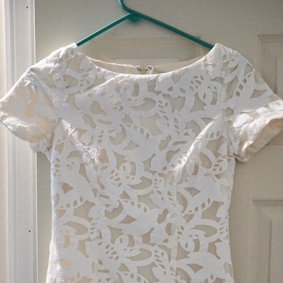 Alexia Admor White Lacey Dress - NWOT - Picture 3 of 5
